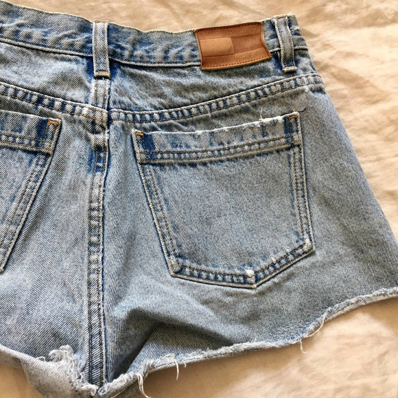 Vintage Tommy Hilfiger Cutoff Denim Shorts - Picture 8 of 15